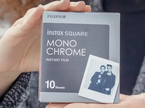 FujiFilm Instax Square Monochrome