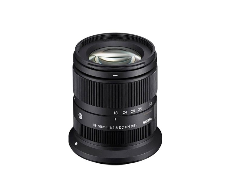 Sigma 18-50mm f/2.8 DC DN Contemporary pre Canon RF