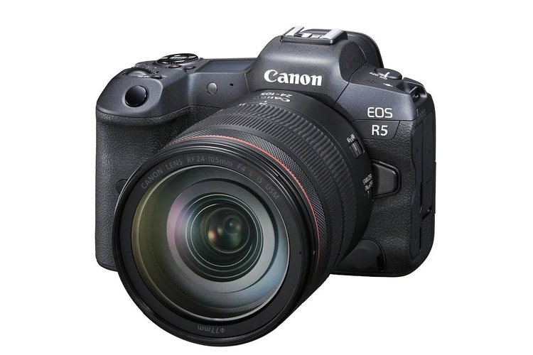 Canon EOS R5 + 24-105mm f/4 L IS USM