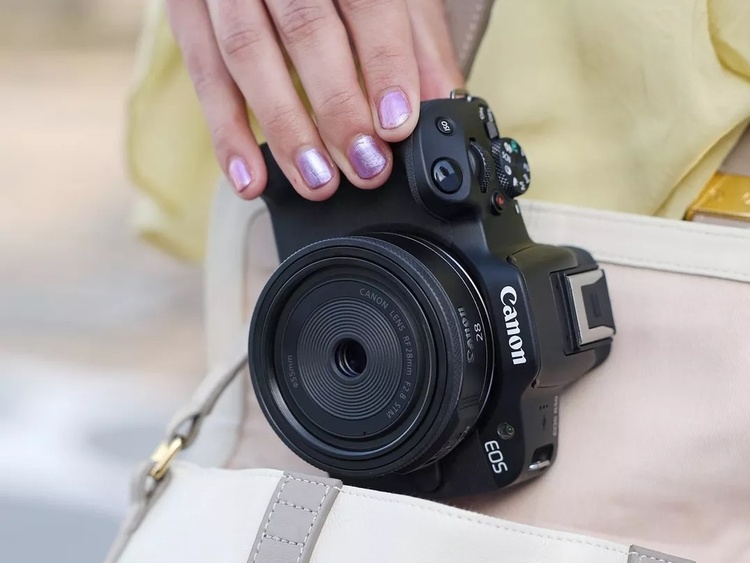 Canon RF 28mm f/2.8 STM