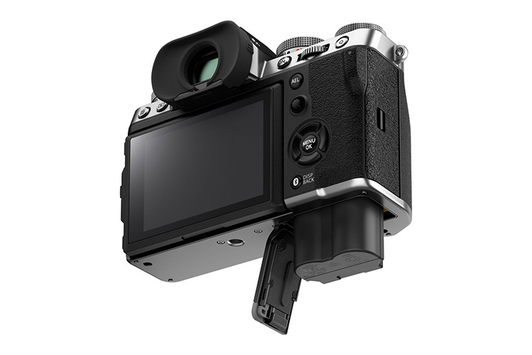 FujiFilm X-T5 telo strieborné