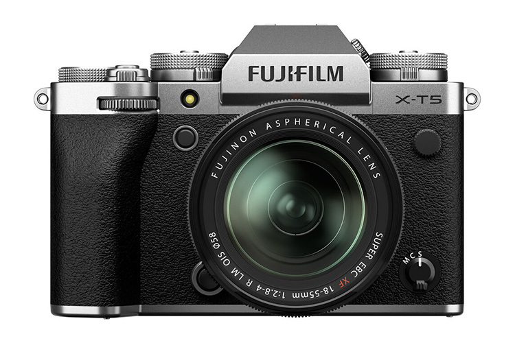 FujiFilm X-T5 + XF 18-55mm f/2.8-4 R LM OIS