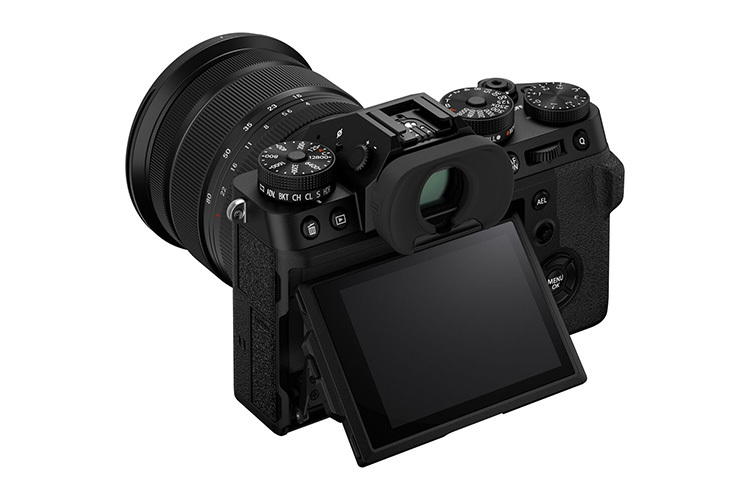 FujiFilm X-T5 + XF 16-80mm f/4 R OIS WR čierny