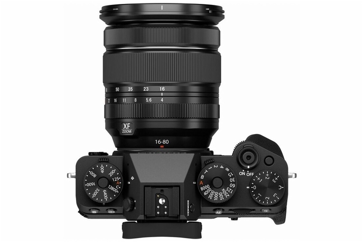 FujiFilm X-T5 + XF 16-80mm f/4 R OIS WR čierny