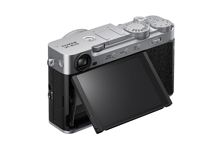 FujiFilm X-E5 + XF 23mm f/2.8 R WR strieborný