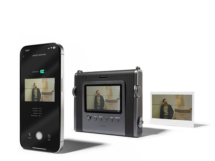 FujiFilm  Instax WIDE Evo™