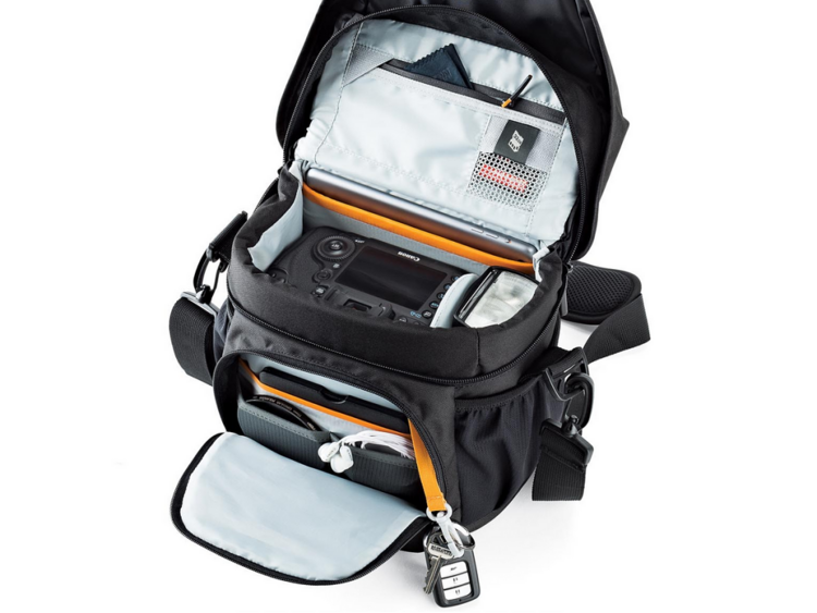 Lowepro Nova 170 AW II čierna