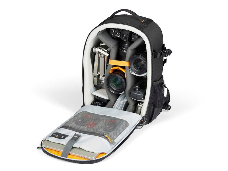 Lowepro Adventura BP 300 III čierny