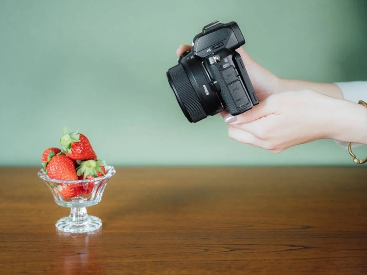 Nikon Z DX 24mm f/1.7