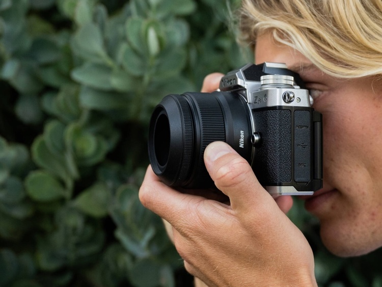 Nikon Z DX 24mm f/1.7