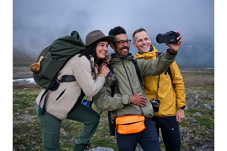 OM System OM-5 telo strieborné