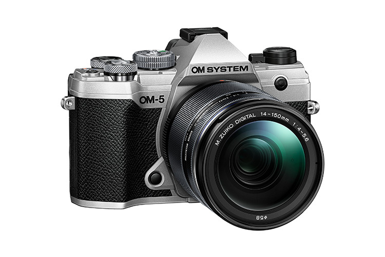 OM System OM-5 + 14-150mm f/4-5.6 II strieborný