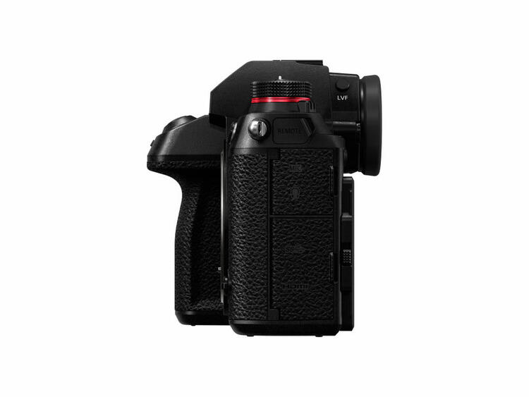 Panasonic Lumix DC-S1R telo