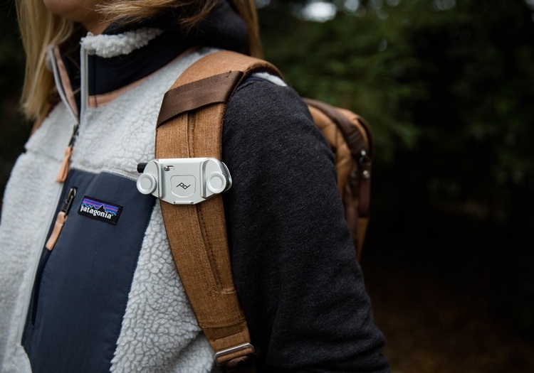 Peak Design Capture (v3) strieborný- standart plate