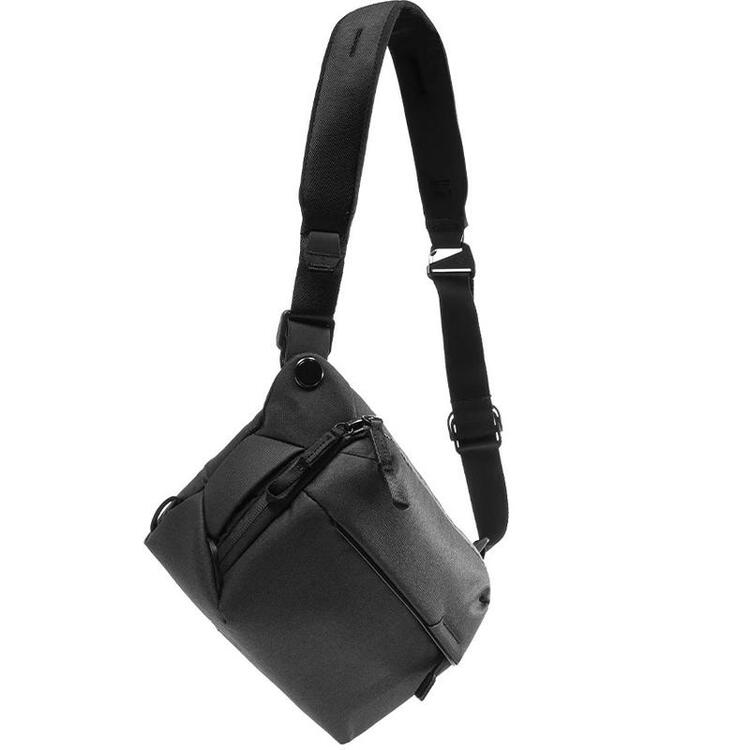 Peak Design Everyday Sling 10L v2 čierna