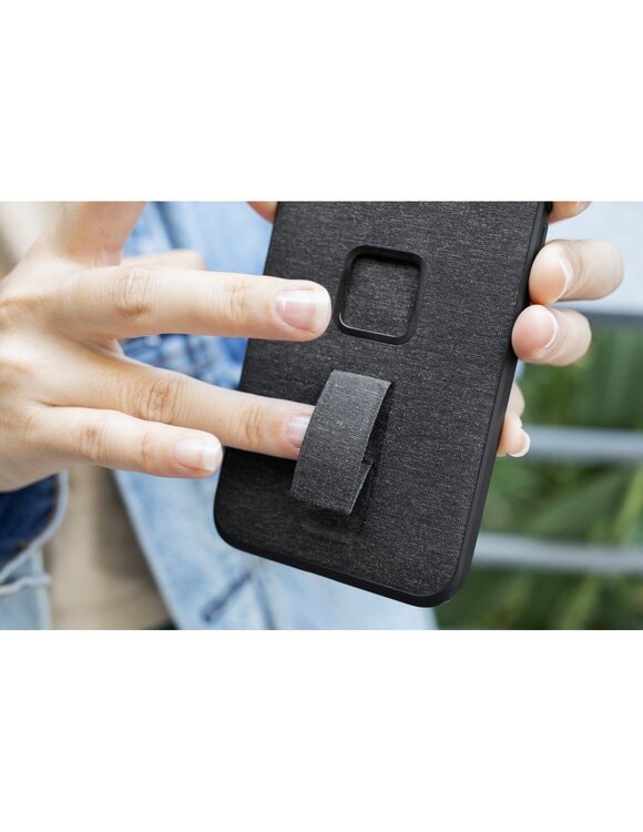 Peak Design Everyday Loop Case pre iPhone 13 Charcoal