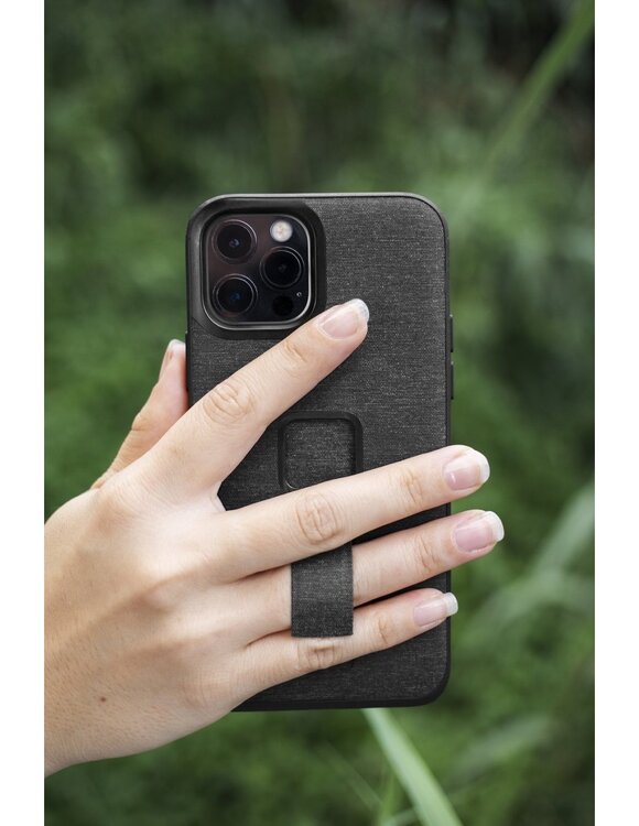 Peak Design Everyday Loop Case pre iPhone 13 Charcoal