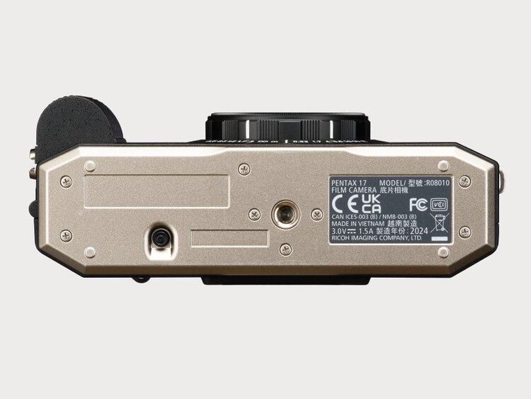 Pentax 17 Dark Silver