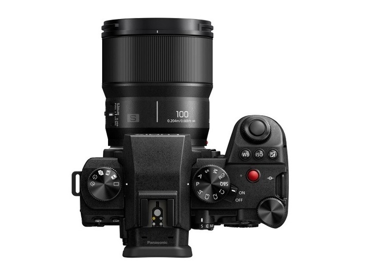 Panasonic Lumix S 100mm f/2.8 Macro