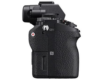 Sony Alpha  A7 Mark II - telo