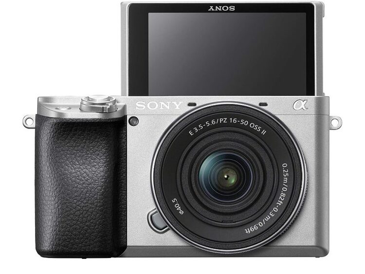 Sony Alpha A6100 A + 16-50mm PZ OS II strieboný