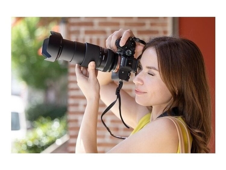 Tamron 28-300mm f/4-7.1 Di III VC VXD pre Sony E