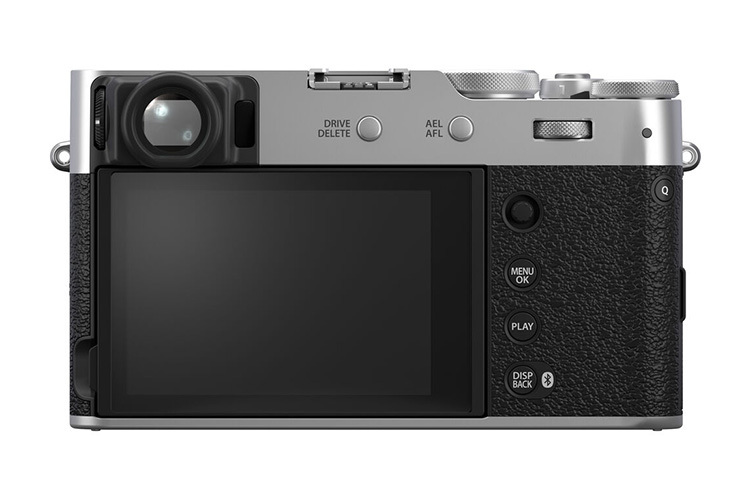 FujiFilm X100VI strieborný