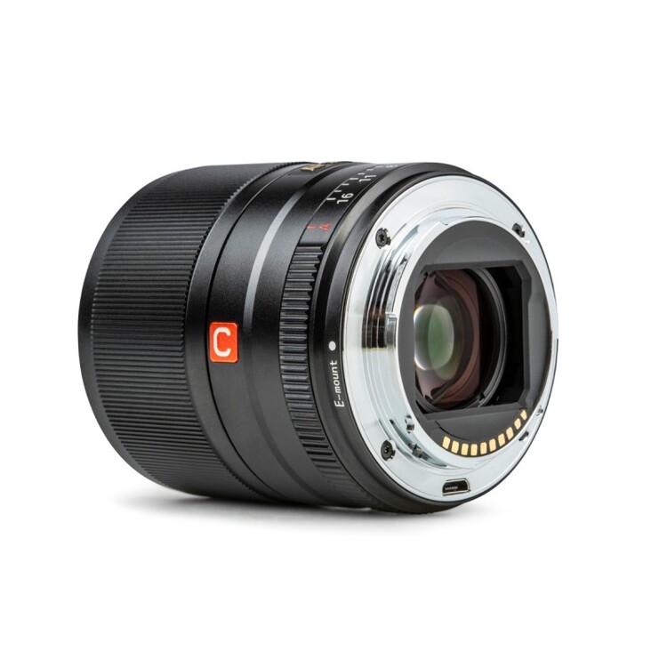 Viltrox AF 33mm f/1.4 E pre Sony E
