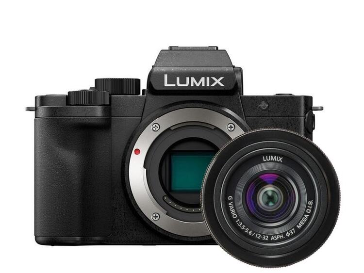 Panasonic Lumix DC-G100D + Lumix G Vario 12-32mm f/3.5-5.6 ASPH