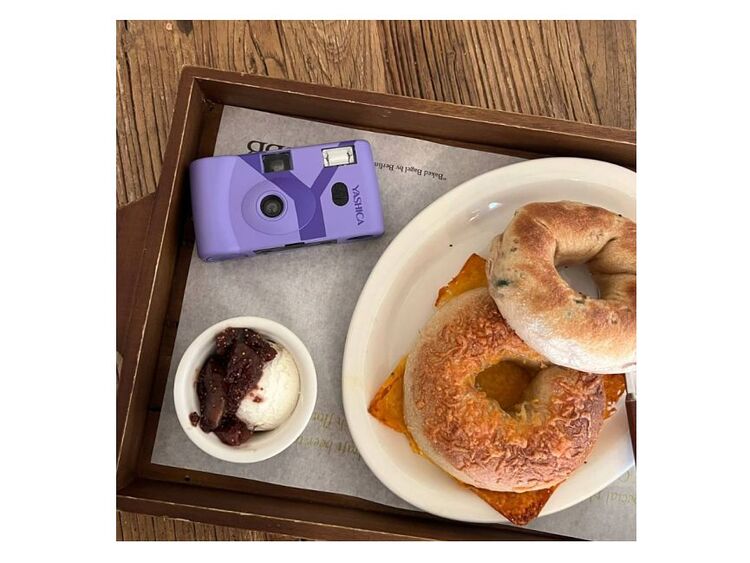 YASHICA MF-1 Snapshot Art Lavender + film