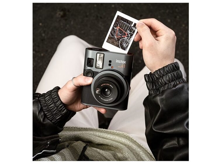 FujiFilm instax mini 41™