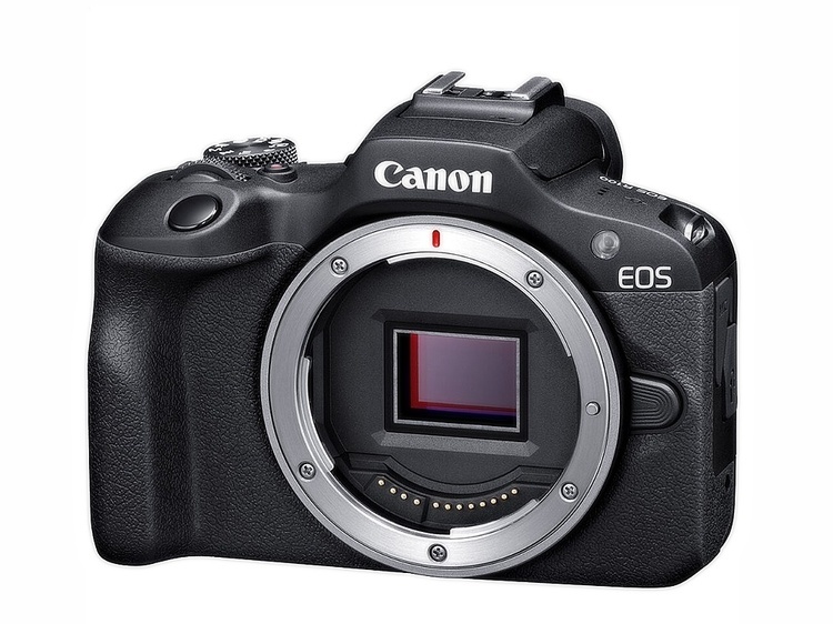 Canon EOS R100 + RF-S 18-45mm IS STM Travel Kit