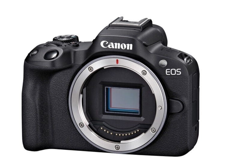 Canon EOS R50 + RF-S 18-150mm IS STM