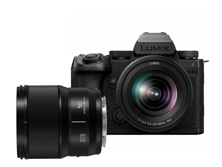 Panasonic Lumix DC-S5 II X + 20-60mm f/3.5-5.6 + 50mm f/1.8