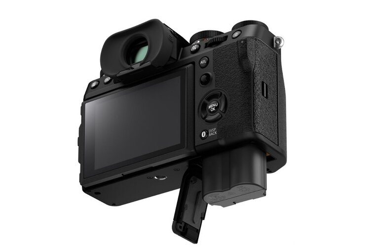 FujiFilm X-T5 + XF 16-50mm f/2.8-4.8 R LM WR čierny