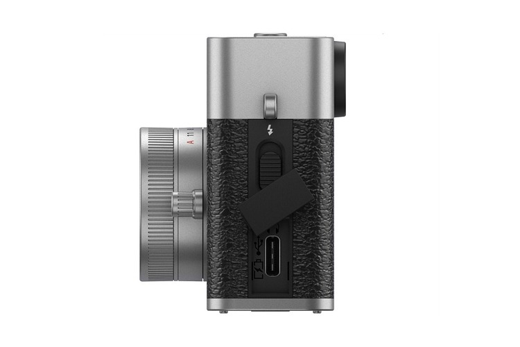 FujiFilm X-Half strieborný