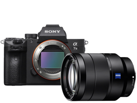 Sony Alpha A7 Mark III + Zeiss Vario-Tessar T* FE 24-70mm f/4 ZA