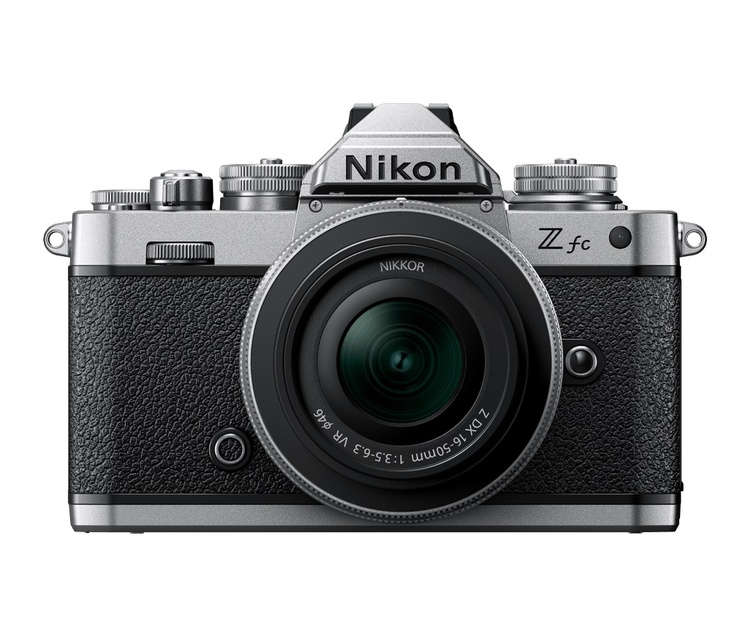 Nikon Z fc + Z 16-50mm VR silver